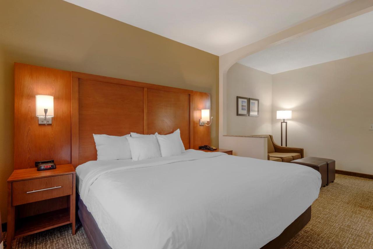 Comfort Suites Columbus State University Area Екстер'єр фото