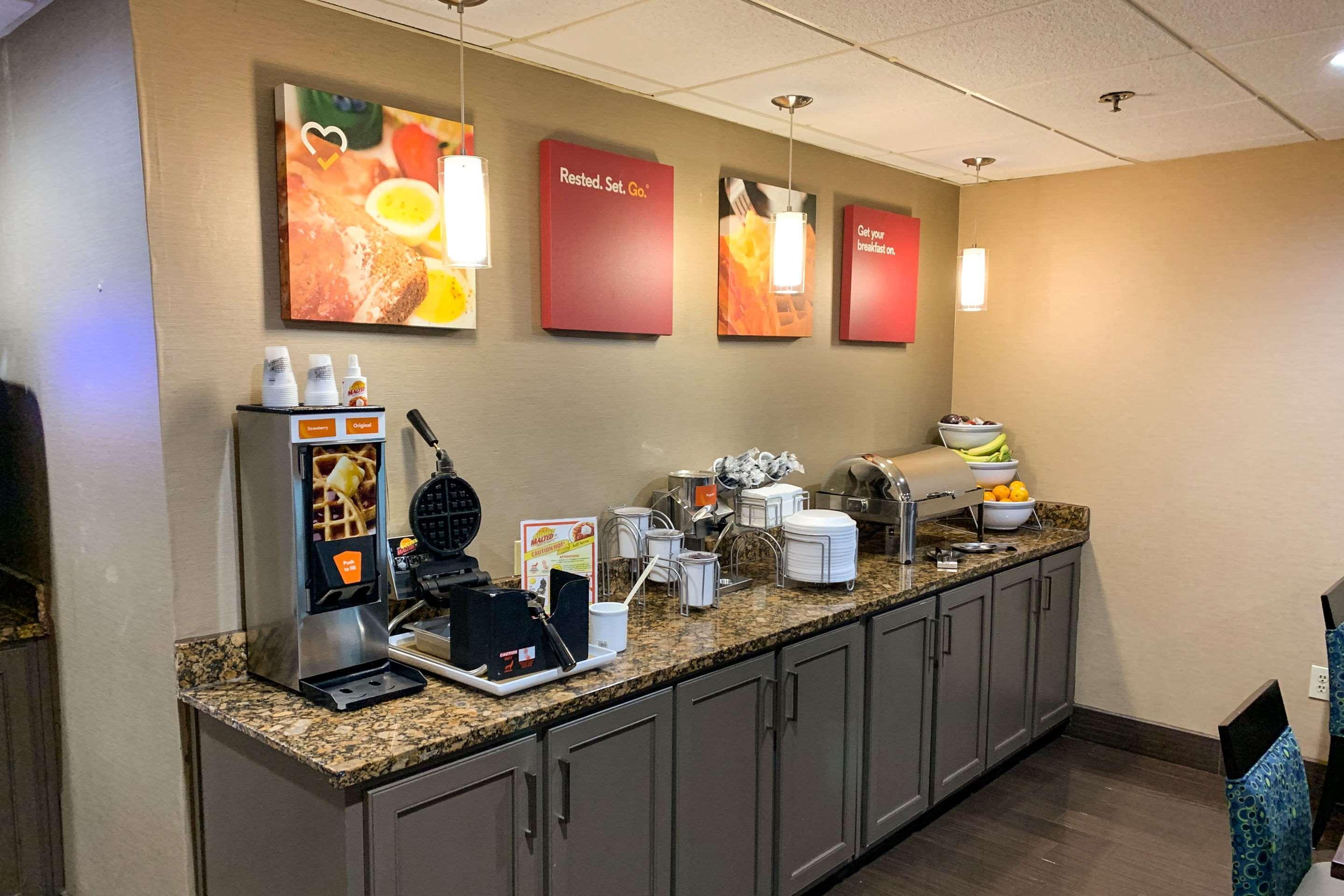 Comfort Suites Columbus State University Area Екстер'єр фото