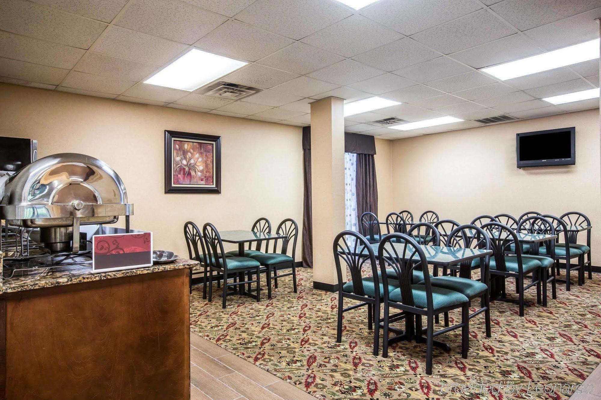 Comfort Suites Columbus State University Area Екстер'єр фото